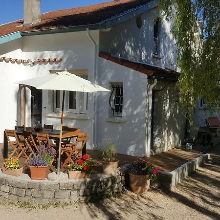 디에 Le Saule Reveur B&B 외부 사진